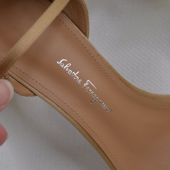 NWOB Salvatore Ferragamo Ines X5 Crystal Embelished Ankle Strap Heels Sz 9.5 - Picture 4 of 10